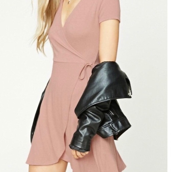 Forever 21 Dresses & Skirts - Forever 21 Blush Pink Faux Wrap Dress S